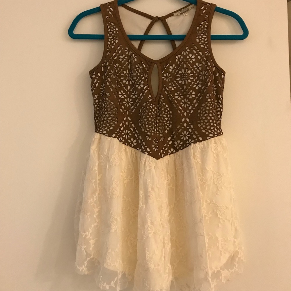 Gimmicks lace tank